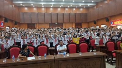 Hình ảnh chuyên đề kĩ năng phòng chống bạo lực, phòng chống bắt cóc, xâm hại tình dục trẻ vị thành niện cho Hs trường THCS Tân Quang
